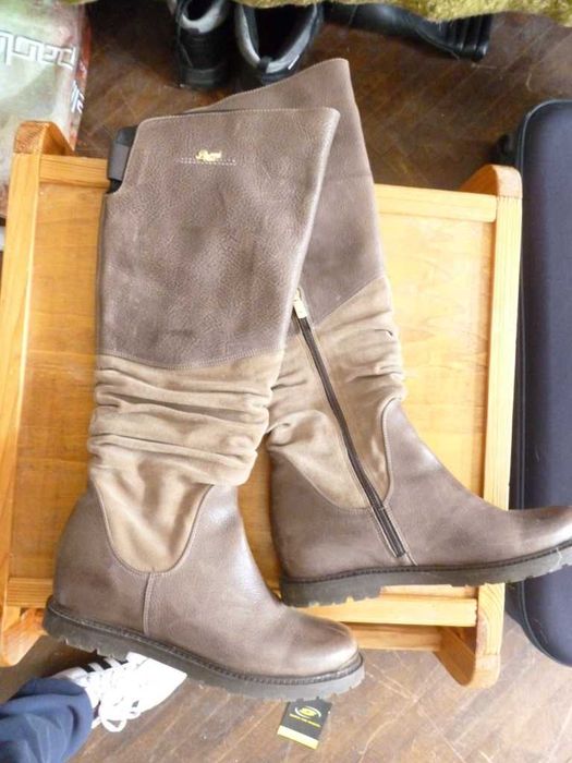 Ботуши от естествена кожа със скрита платформа