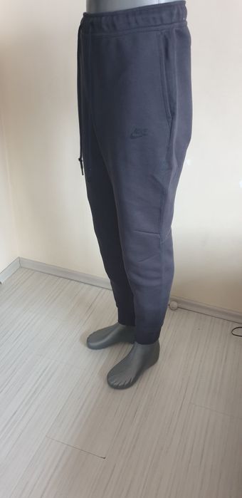 Nike Tech Pant Mens Size L НОВО! ОРИГИНАЛ! Мъжко Долнище!