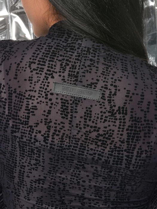 Черна мини рокля