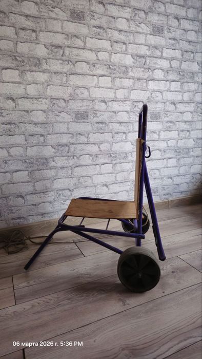 Хозяйственные тележки на колесах для перевозки грузов