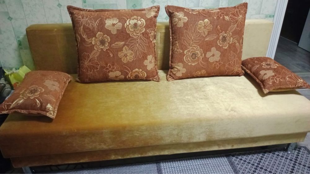 Продам диван раздвижной