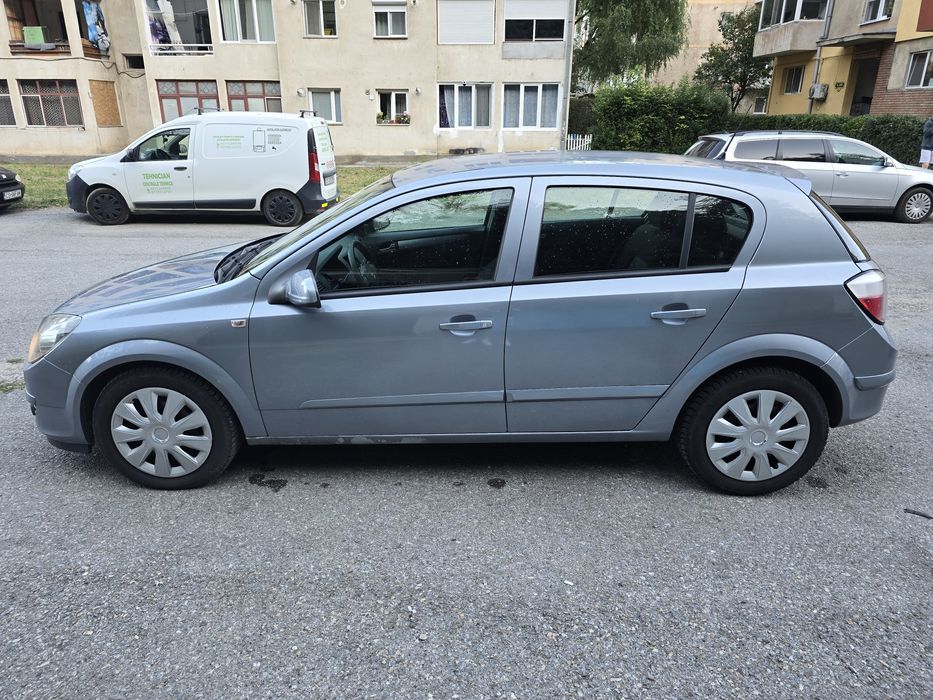Vând Opel Astra H 2004 1.7 CDTI -101 CP Diesel