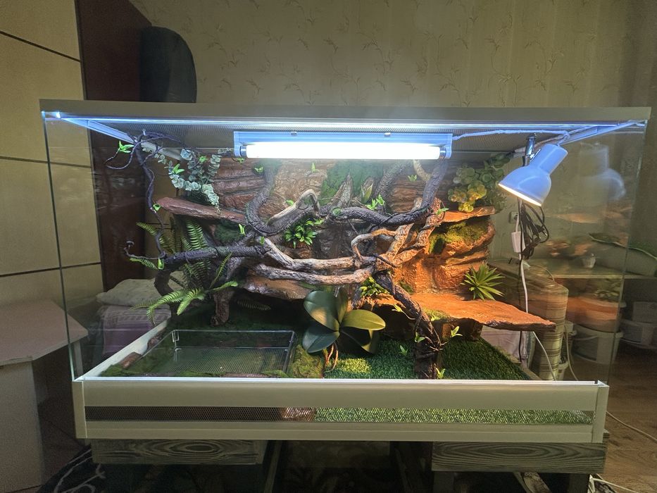 Изготовление террариумов