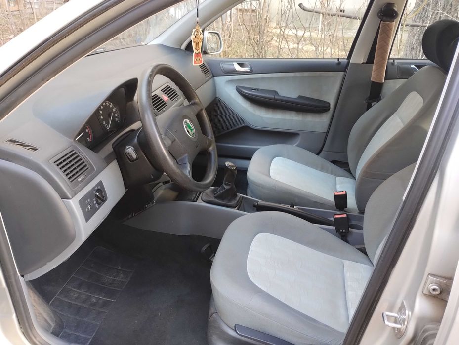 Skoda Fabia 1.4 16V AUA 2001