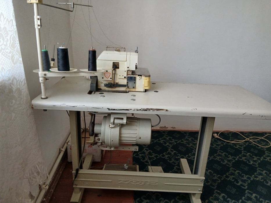 Overlok sotiladi