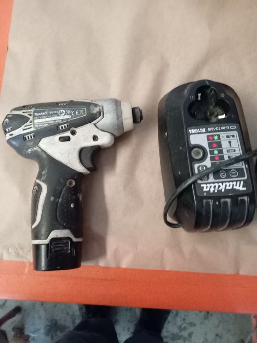 Autofiletanta percuție makita