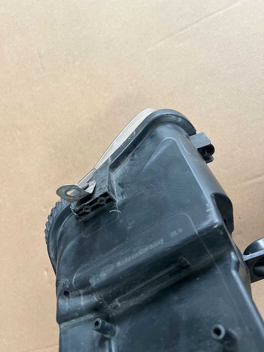 Ляв фар Аudi A6 4f биксенон без завиване 2004/2008