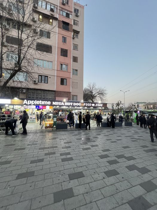 Chilonzor mertoda arenda joy beriladi do’kon oldidan