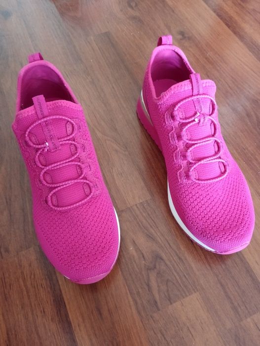 Дамски маратонки Venice и Graceland.