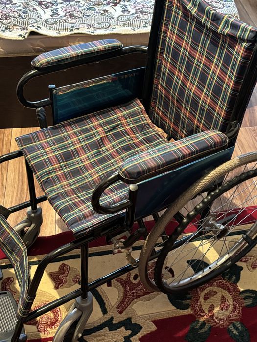 Инвалидная коляска