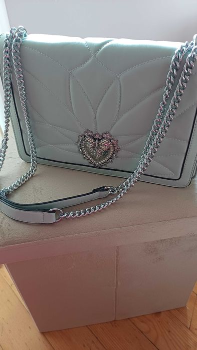 Дамски чанти Bershka  и други