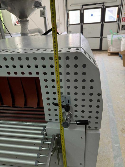 Tunel de ambalat cu folie contractibila-Masina de baxat industriala.