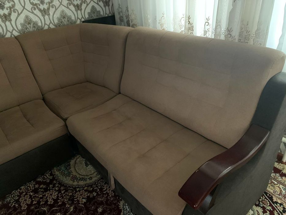 Мягкий мебель уголок