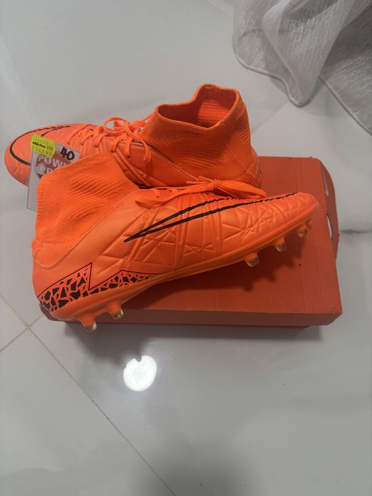 Ghete de fotbal Nike Phantom Hypervenom 2