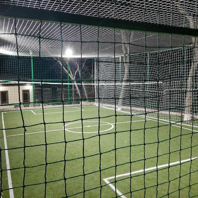 Защитная сетка для футбольного поля