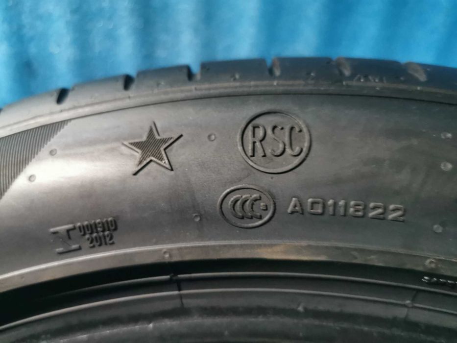 275/40 R19 - pirelli runflat 2 bucati