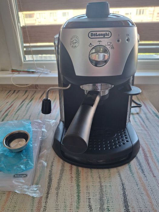 Еспресо кафемашина Delonghi