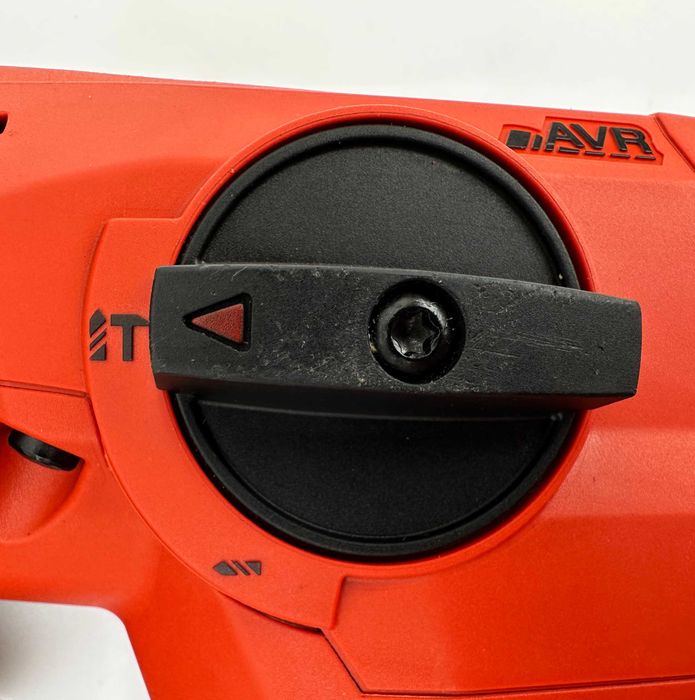 Hilti TE 4-22 с TE DRS-4/6 - ЧИСТО НОВ Безчетков перфоратор с прахо.