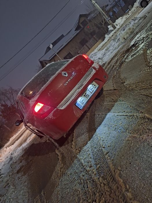 Vând  Renault symbol 2012