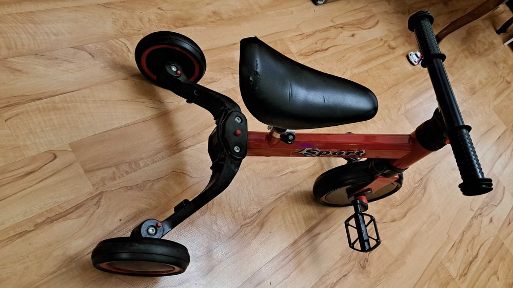 Trotineta-reglabila cu sau fara pedale pt copii 2-3 ani