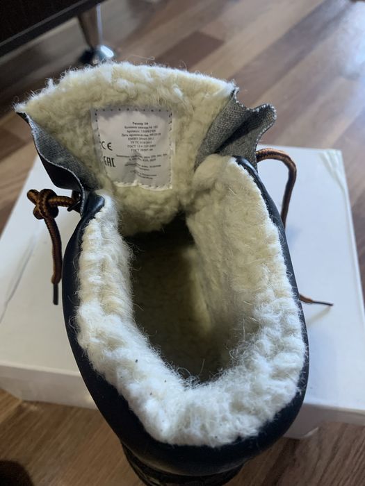 Продам ботинки зимние