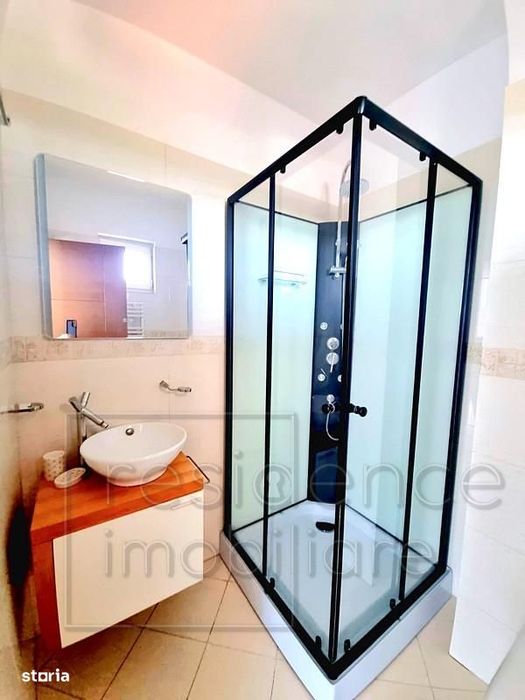 Penthouse renovat 5 camere,  Buna Ziua, zona LIDL+Garaj