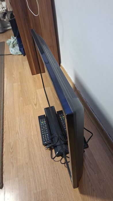 Tv Sharp diagonala 80 cm