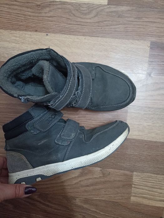 продам обувь ботинки кроссовки кеды