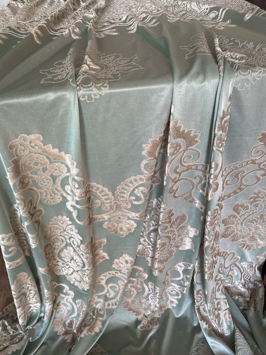 Продам бирюзовые шторы 2,80 на 2,0