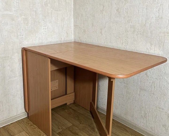 Стол-книжка бежевый