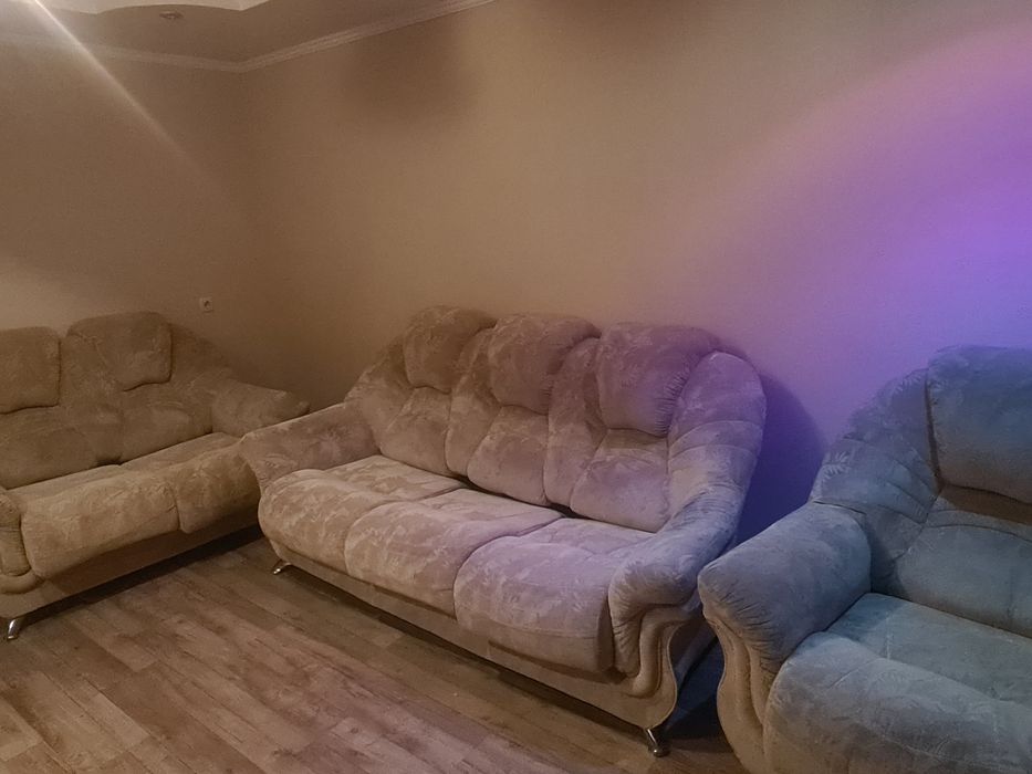 Продам диван 3+2+1