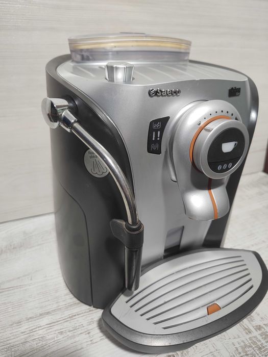 Кафеавтомат - робот Saeco Odea Giro