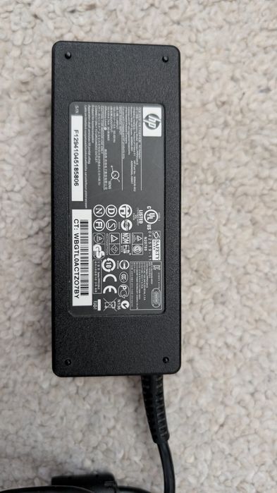 HP power adaptor / зарядно