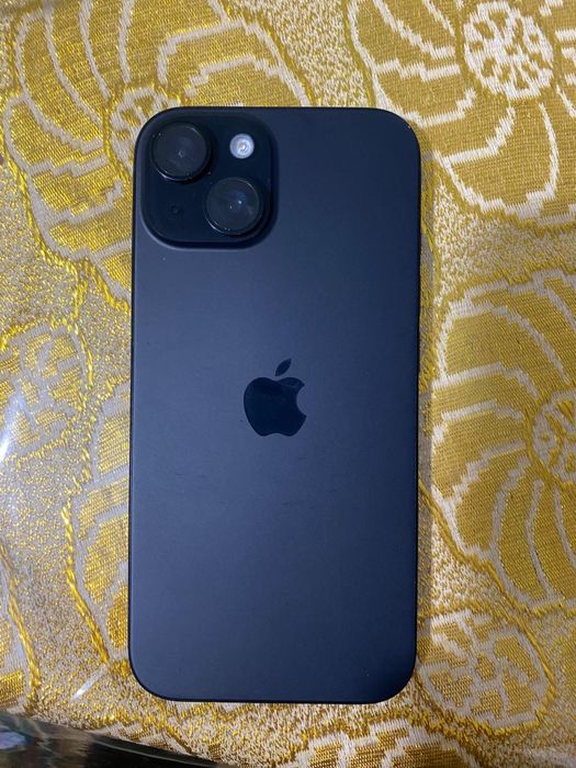 iPhone 15 на 128GB