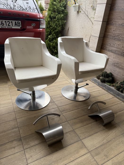 Промоция - Фризьорско оборудване 3 стола + измивна колона