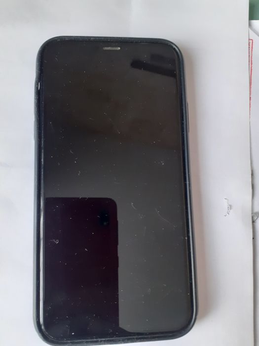 Продам Айфон 11 хорошие состояние