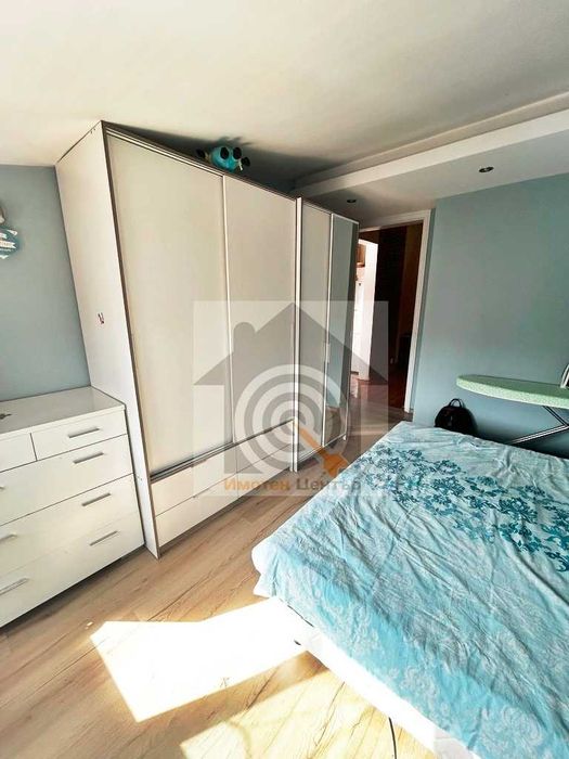 Продава се Тристаен апартамент в София, Център - 85 кв.м за 3530 €/кв.м - Снимка #3