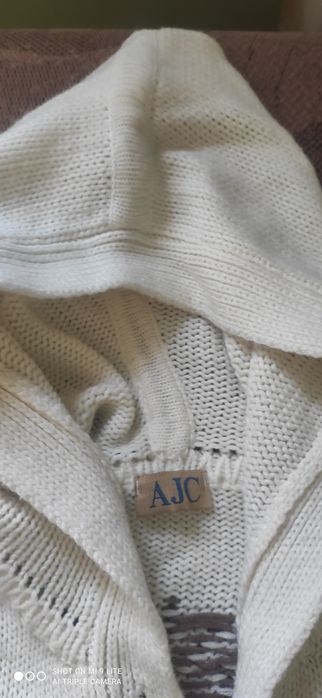 Продам шерстяную кофту(кардиган, с поясом,