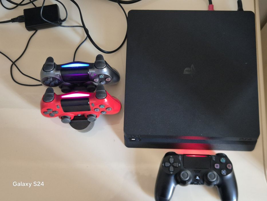 PlayStation 4 slim