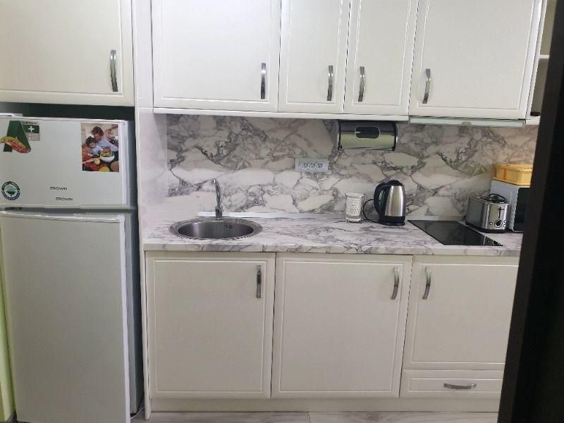 Двустаен апартамент в ж.к. Връбница 1.