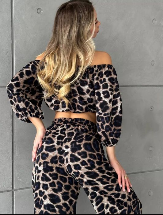 Продам леопардовый костюм