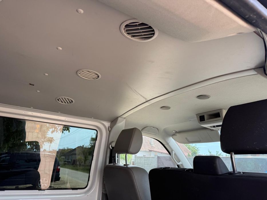 Vw T5 Transporter 9 locuri 2.0 tdi 140 cai 2013  clima  fata spate