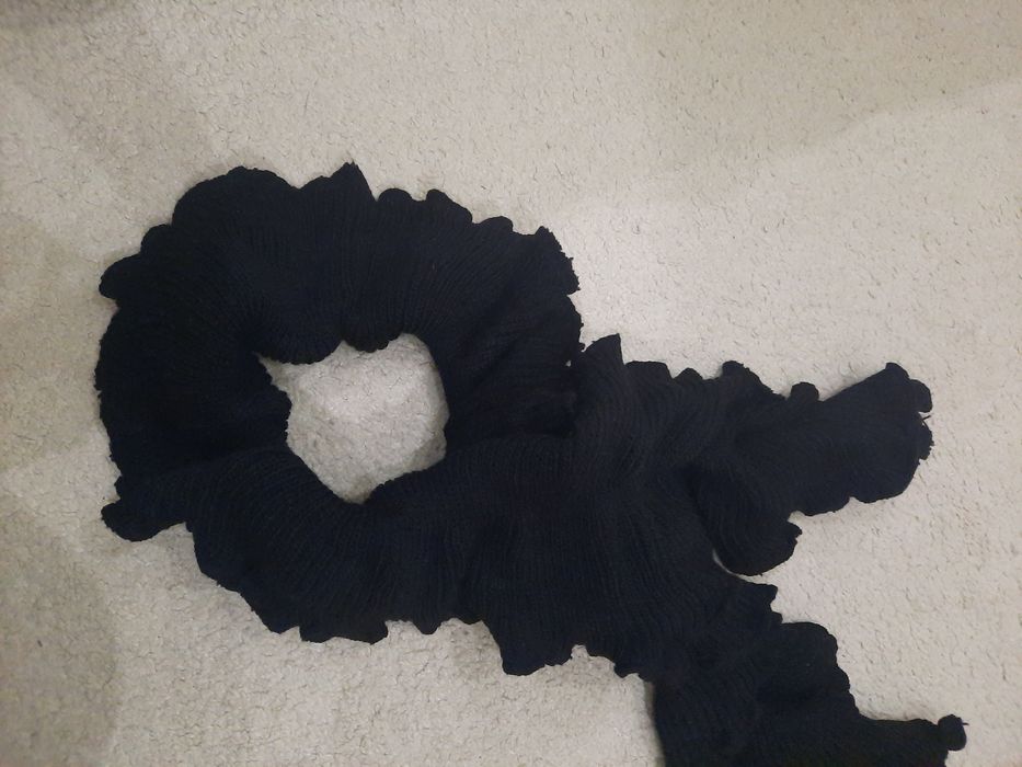 Вязанный шарф, новый 100.000 uzd