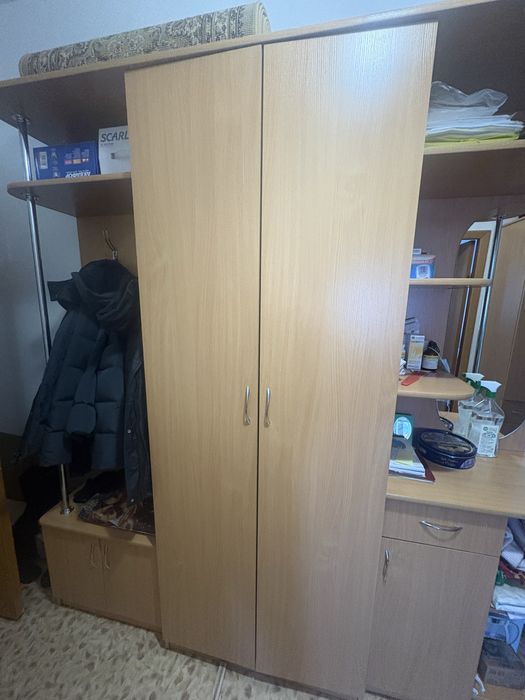 Продам прихожую б/у