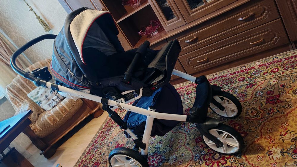 Продам Коляску Adamex Encore 2 В 1 - X8