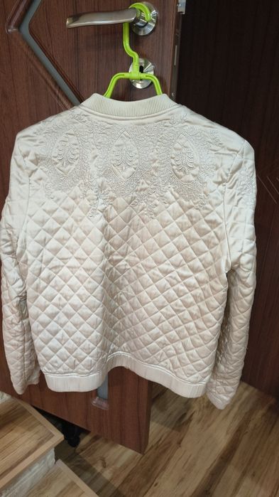 Страхотно сатенирано леко якенце на H&M-S размер