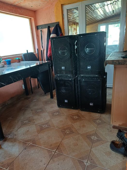 .subwoofere și sateliți pe 12 inch rcf fbt dynacord
