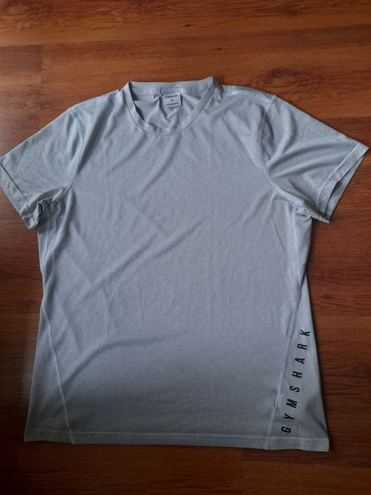 Gymshark панталоните и тениска M- L размер.