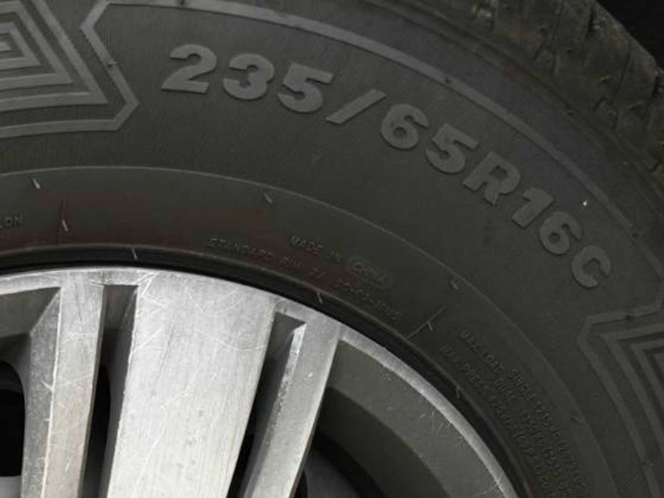 Две MINERVA MINERVA Transport RF19 235/65 R16 115113T