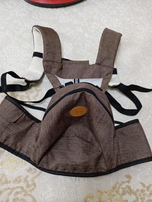 Кенгуру chicco , практически Новая